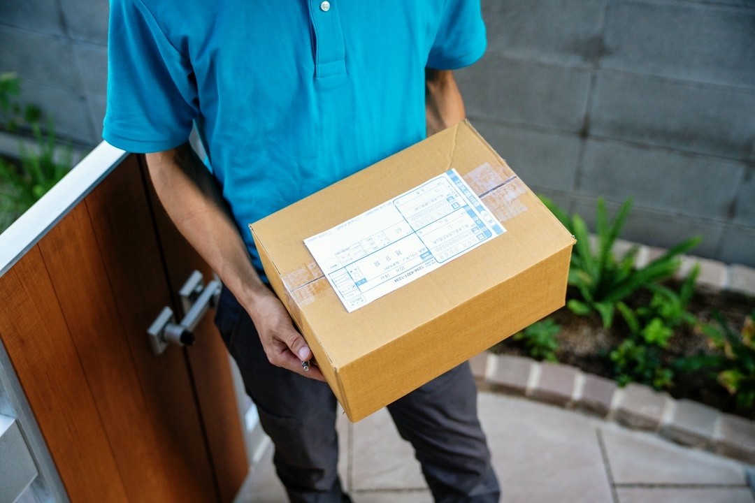 Jakie kartony najlepiej nadają się do pakowania przesyłek?